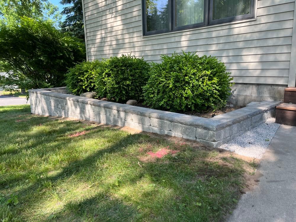 Gallery photos for Concrete Block Planter Wall Gives This Garden a Real Facelift: Image #1